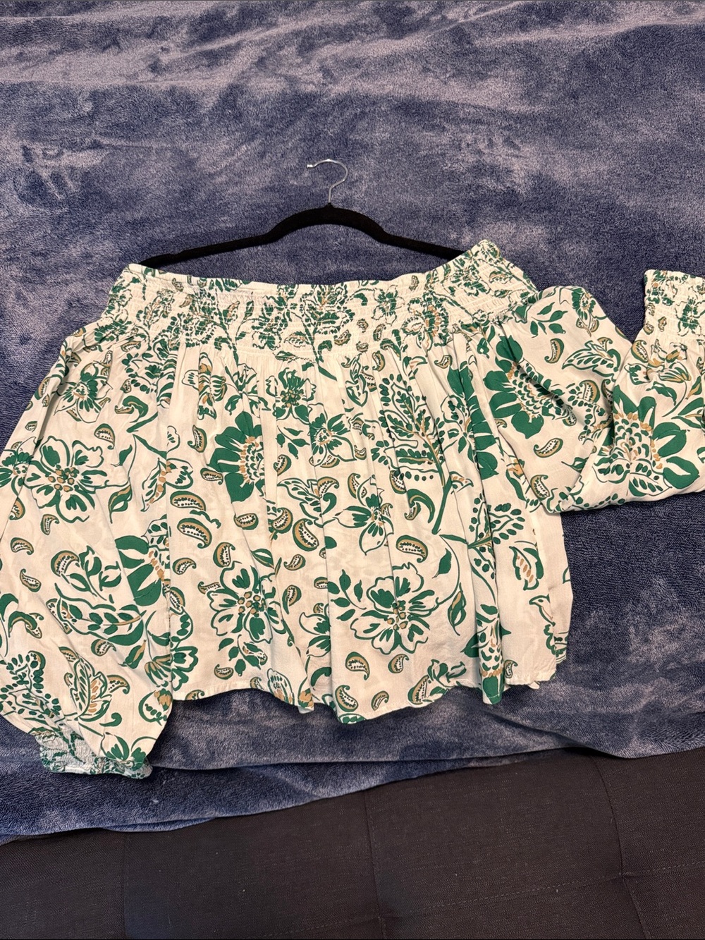 Off-Shoulder Floral Blouse in Green and white